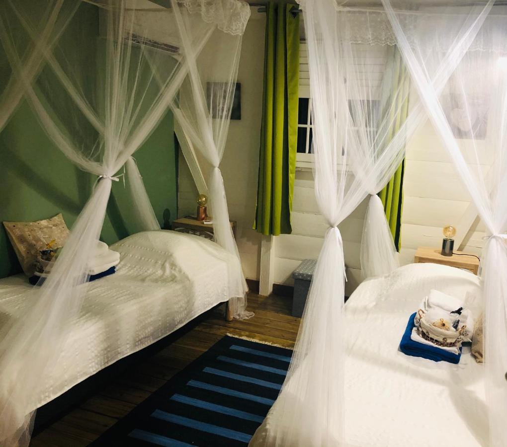 Habitation Baliache - Maison Creole Avec Jardin Privatif, Plage A 200M デエエ エクステリア 写真